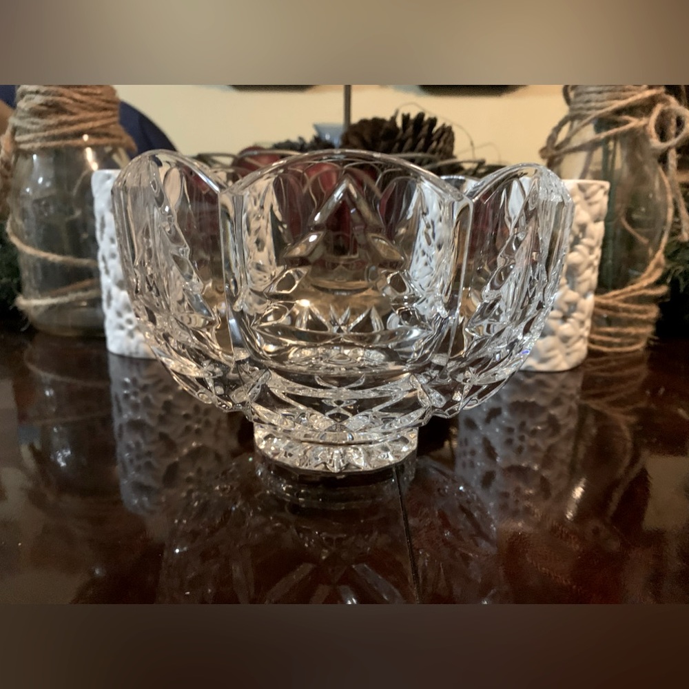 Crystal clear 24% lead crystal noel 7.25" bowl by crystal clear industries